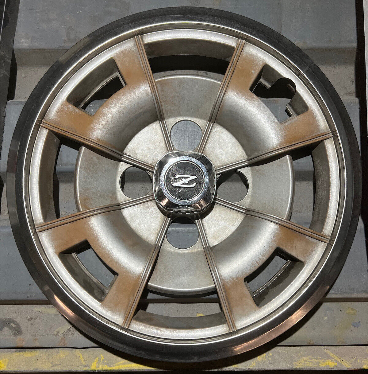 Nissan / Datsun Z 14" Hub Caps